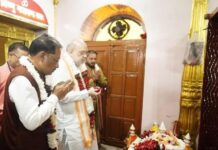 केंद्रीय गृहमंत्री अमित शाह और मुख्यमंत्री विष्णुदेव साय ने मां दंतेश्वरी के दरबार में की पूजा-अर्चना