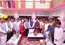 मुख्यमंत्री श्री विष्णुदेव साय उद्योग मंत्री श्री लखन लाल देवांगन के परिवार के वैवाहिक कार्यक्रम में शामिल होकर दी शुभकामनाएं , उप मुख्यमंत्री श्री साव और वित्त मंत्री श्री चौधरी भी हुए शामिल