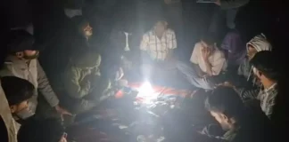 आधी रात बड़ा धमाका: बालोद पुलिस की छापेमारी में 13 जुआरी गिरफ्तार, लाखों की नकदी जब्त