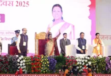 अंबिकापुर में राष्ट्रपति मुर्मु का आह्वान: “जनजातीय विरासत ही भारत की लोकतांत्रिक जड़ें”