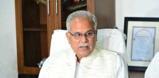 है— “SIR विवाद पर भूपेश बघेल का पलटवार: जमीन गाइडलाइन, खनन टकराव और नक्सल मुठभेड़ पर सरकार को कठघरे में खड़ा किया”