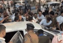 हेट स्पीच मामले में फरार आरोपी का सरेंडर, थाने के बाहर समर्थकों की भारी भीड़