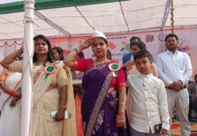 बांकीमोंगरा में 77वां गणतंत्र दिवस पहली बार भव्य रूप में संपन्न, पालिका अध्यक्ष सोनी कुमारी झा ने किया ध्वजारोहण