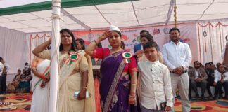 बांकीमोंगरा में 77वां गणतंत्र दिवस पहली बार भव्य रूप में संपन्न, पालिका अध्यक्ष सोनी कुमारी झा ने किया ध्वजारोहण