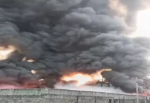 बिलासपुर | सिरगिट्टी क्षेत्र में कबाड़ गोदाम में भीषण आग, लाखों का नुकसान