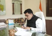 कोरबा: कलेक्टर कुणाल दुदावत ने ली निर्माण कार्यों की समीक्षा, गुणवत्ता व समय-सीमा पर दिया सख्त जोर