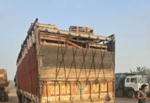 रेंगालपाली चेकपोस्ट पर परिवहन विभाग की कार्रवाई, 63 वाहनों पर जुर्माना
