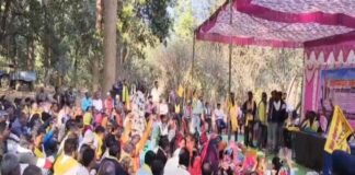 वन अधिकार पट्टा और खदान विस्तार के खिलाफ पुटी पखना में उमड़ा जनसैलाब, विधायक तुलेश्वर मरकाम के नेतृत्व में महापंचायत