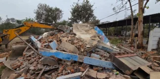 रायपुर में अवैध निर्माण पर निगम का प्रहार, जोन 5 और 9 में चला बुलडोजर