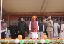 कोरबा में 77वां गणतंत्र दिवस: राजस्व मंत्री टंक राम वर्मा ने किया ध्वजारोहण, सीएसईबी फुटबॉल ग्राउंड पर हुआ मुख्य समारोह
