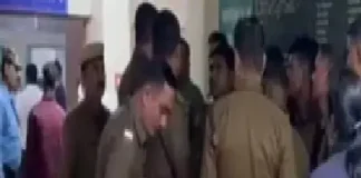 गणतंत्र दिवस पर कलेक्ट्रेट में हड़कंप नगर सेना के जवान ने जहर खाकर की आत्महत्या की कोशिश