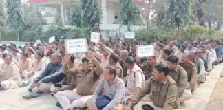 कोरबा में नगर सेना में उबाल: बर्खास्तगी से आहत जवान की आत्महत्या कोशिश, कार्रवाई की मांग पर धरना