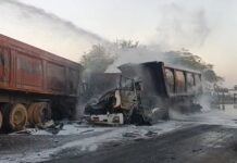 छत्तीसगढ़ में दो दर्दनाक सड़क हादसे: ट्रेलरों की भिड़ंत और पिकअप की टक्कर में 2 की मौत