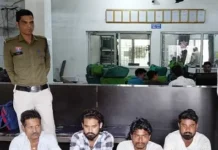 स्टेशन के बाहर दंपती से मारपीट, चार आरोपी 12 घंटे में गिरफ्तार