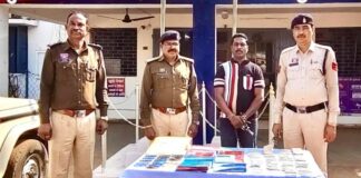 ऑनलाइन सट्टेबाजी पर शिकंजा: टी-20 मैच पर दांव लगाते आरोपी को रंगे हाथों पकड़ा