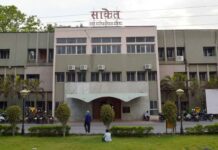 दर्री केन्दईखार में अवैध कब्जों पर प्रशासन की कार्रवाई, भारी पुलिस बल के बीच तोड़फोड़ शुरू