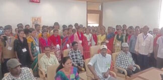 मुख्यधारा की ओर कदम: 120 पूर्व नक्सली पहुंचे विधानसभा, लोकतंत्र की कार्यवाही देखी