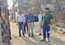 नगर पालिक निगम कोरबा का स्वच्छता महाअभियान तेज, आयुक्त ने किया पैदल निरीक्षण