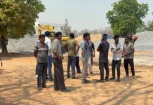 मेडिकल कॉलेज निर्माण स्थल पर बड़ा हादसा, ट्रेलर पलटने से मजदूर की मौत