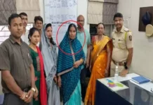 ‘बच्चा चोर’ की अफवाह ने मचाया हंगामा, पानी मांगने पर बुजुर्ग महिला को भीड़ ने पीटा