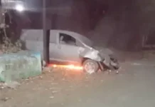 कोरबा में सड़क किनारे खड़ी कार में लगी भीषण आग, देर रात मचा हड़कंप