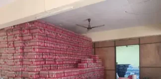 कोरबा में खाद्य सुरक्षा विभाग की बड़ी कार्रवाई: बिना लाइसेंस चल रही यूनिट सील, पानी और जूस के सैंपल जांच के लिए भेजे