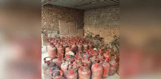 गैस कालाबाजारी का भंडाफोड़: 183 एलपीजी सिलेंडर बरामद, चार आरोपी गिरफ्तार