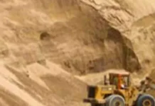 रेत धंसने से किसान की मौत, रोज़गार की तलाश में गया था नाले में