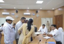 कलेक्टर जनदर्शन में आमजन की सुनी गई समस्याएं, त्वरित समाधान के दिए निर्देश