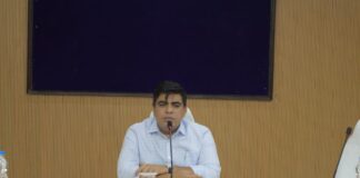 जिले में कृषि विकास को गति व कृषक हितों को सशक्त बनाने कलेक्टर ने कृषि एवं संबद्ध विभागो की ली बैठक