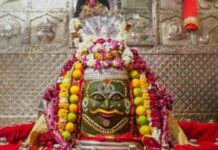 महाकाल नगरी में आस्था का सागर: भस्म आरती के लिए उमड़ी भक्तों की भीड़