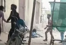 होली कार्यक्रम के बाद बवाल: दादर चखना सेंटर में दो गुट भिड़े, तीन घायल