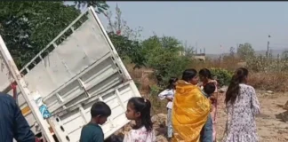 कोरबा में बड़ा हादसा: मड़वारानी पहाड़ी से लौट रही श्रद्धालुओं की पिकअप पेड़ से टकराई, 9 घायल, बच्चे की हालत गंभीर