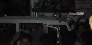 अवैध शराब की शिकायत पर बवाल, ग्रामीणों और आरोपियों में मारपीट; मुख्य आरोपी फरार