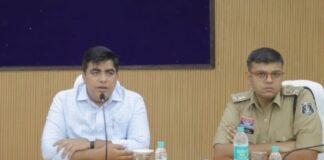 जिले में रसोई गैस की सुचारू वितरण व्यवस्था हेतु कलेक्टर एवं एसपी ने ली समीक्षा बैठक, गैस एजेंसियों को दिए सख्त निर्देश