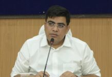 जनसमस्याओं के त्वरित निराकरण और योजनाओं के प्रभावी क्रियान्वयन के कलेक्टर ने दिए निर्देश