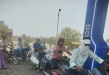 ब्रेकिंग न्यूज़: कुसमुंडा क्षेत्र में पेट्रोल की कमी के बीच राहत की बूंदें