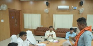 जनदर्शन में कलेक्टर कुणाल दुदावत ने सुनी आमजन की समस्याएं – 96 आवेदन प्राप्त