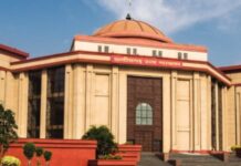 आरटीई एडमिशन में सुस्ती पर सख्त हुआ हाईकोर्ट, छुट्टी के दिन खुली अदालत