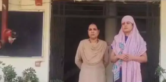 कक्षा 7 के छात्र को पीटने वाली शिक्षिका गिरफ्तार, सुनने की क्षमता प्रभावित होने का आरोप; एक अन्य टीचर फरार