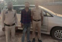 पार्किंग कर्मचारी ने उड़ाई इनोवा, 9 लाख की कार सहित आरोपी गिरफ्तार