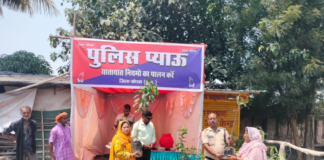 भीषण गर्मी में कोरबा पुलिस की पहल, राहगीरों के लिए शुरू किया प्याऊ, बांटे पौधे