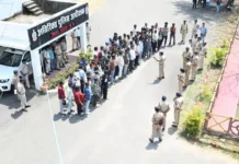 कोरबा पुलिस का सख्त एक्शन, 90 से ज्यादा हिस्ट्रीशीटर और गुंडा तत्वों की SP ऑफिस में परेड; ‘सजग कोरबा-सतर्क कोरबा’ अभियान के तहत दी कड़ी चेतावनी