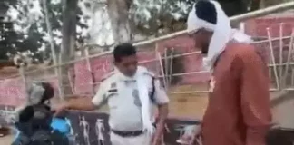 पुलिस की किरकिरी, ट्रैफिक SI रिश्वत लेते वीडियो वायरल