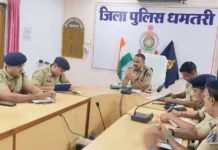 शीतला मंदिर चोरी मामले में सख्त हुई धमतरी पुलिस, एसपी ने बढ़ाई निगरानी और पेट्रोलिंग
