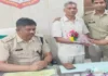 मॉर्निंग वॉक में मिला लाखों का बैग, पत्रकार ने पेश की ईमानदारी की मिसाल