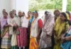 महतारी वंदन योजना का जिक्र पड़ते ही भड़कीं महिलाएं, शराब दुकान बंद कराने पहुंचीं कलेक्टर दफ्तर