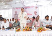 योजनाओं का लाभ उठाएं और अपनी समस्याओं का आवेदन देकर निराकरण कराएं : मंत्री लखनलाल देवांगन