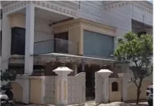 ED की बड़ी कार्रवाई: कारोबारी के ठिकानों से 17 किलो सोना और हीरों के हार जब्त, 22 घंटे तक चली जांच