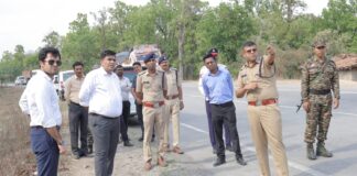 कलेक्टर-एसपी ने किया कटघोरा-चोटिया एनएच-130 में ब्लैक स्पॉट का निरीक्षण